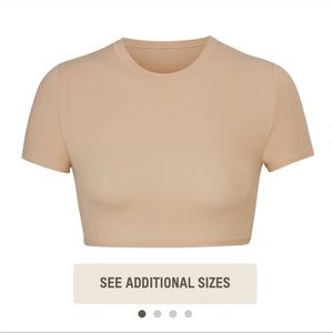 Skims Tshirt top